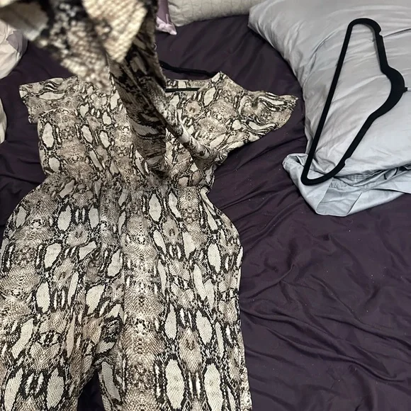 Python jumpsuit - Picture 4 of 5